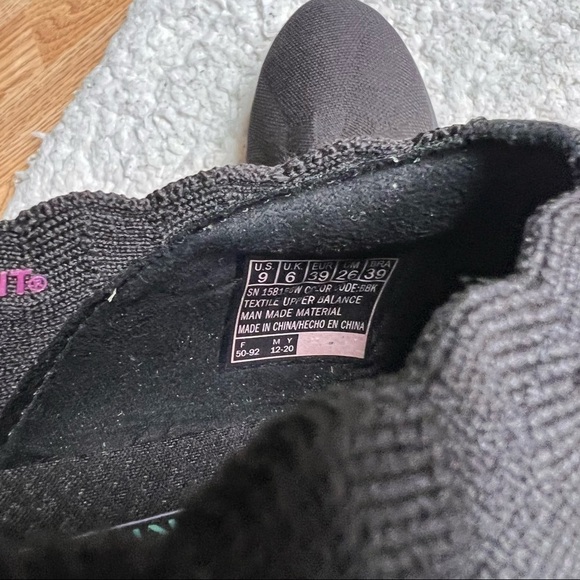 Sketchers: Solid Black Cleo Flex Wedge Wide Fit Memory Foam Slip On Size 9 Wide - Picture 8 of 9